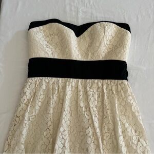 FLORAL WINDSOR LACEY DRESS